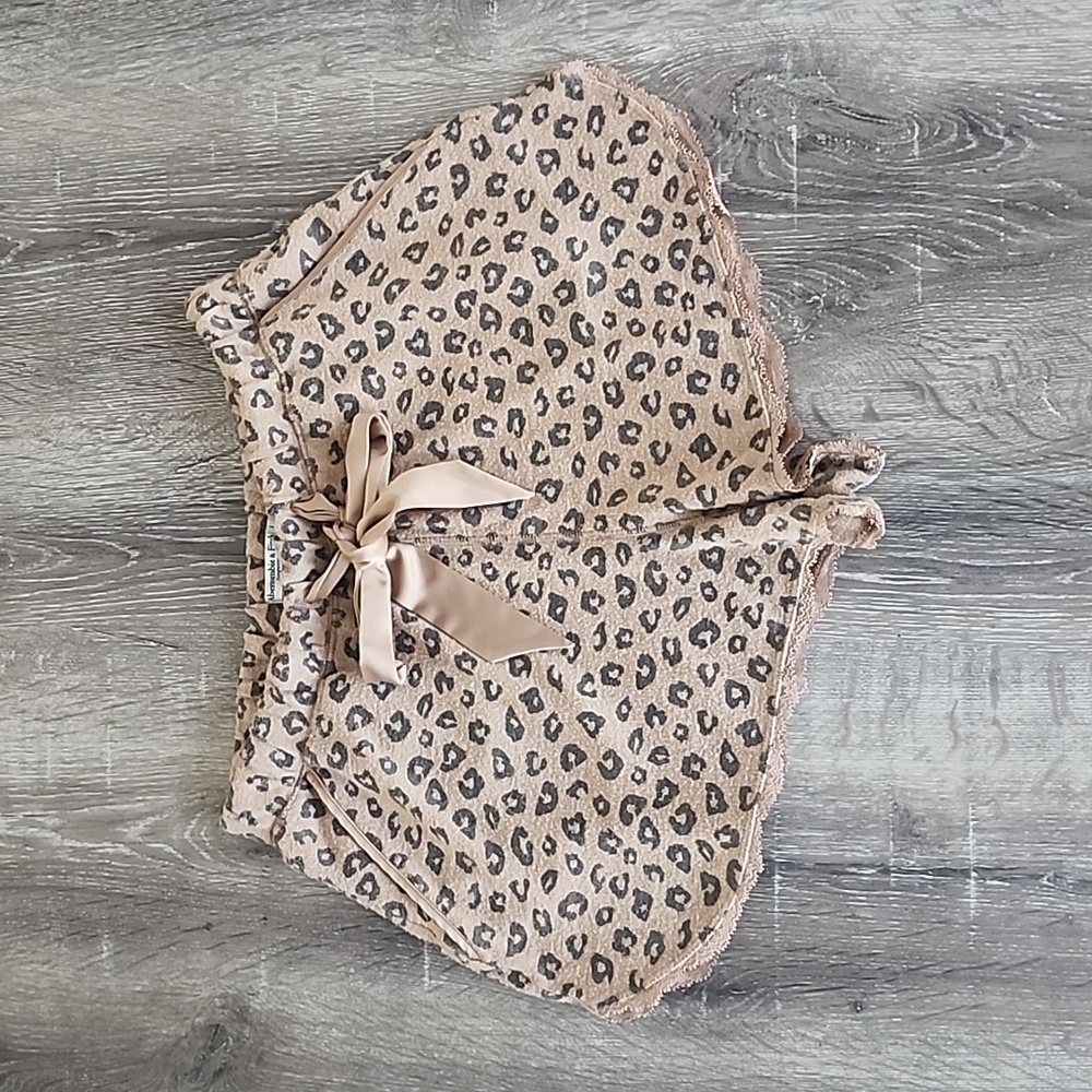 Abercrombie & Fitch Sleepwear Cozy Leopard Cheetah Animal Print Satin Tie Shorts